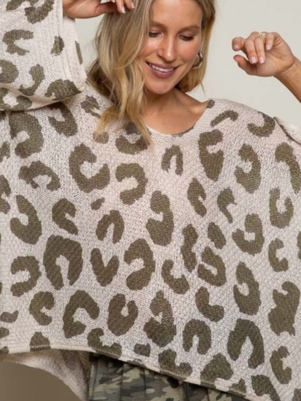 POL Leopard Print V-Neck Hoodie Sweater in Cream & Tan - Picture 3 of 7